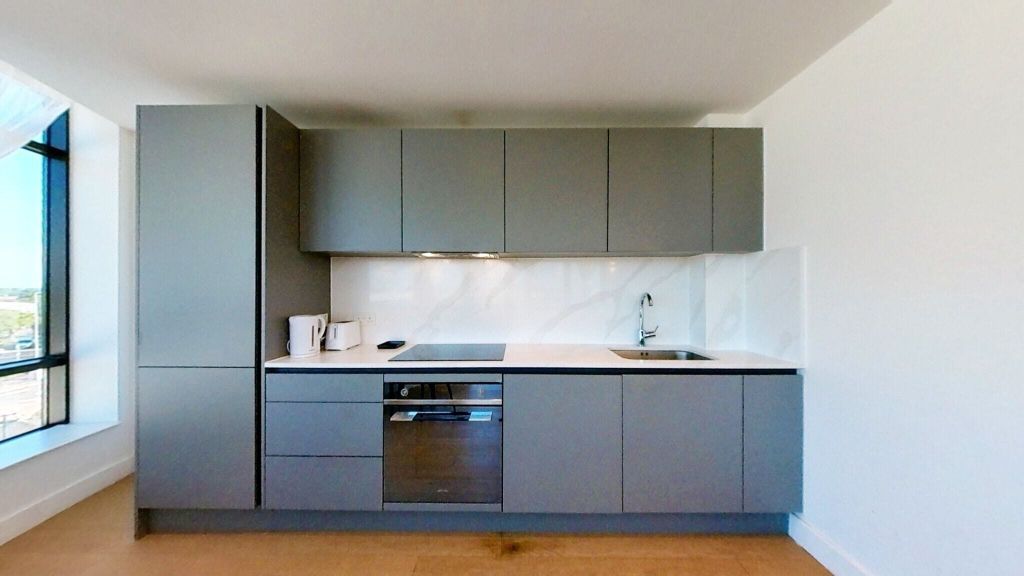 Property photo 2 of 25 Kitchen