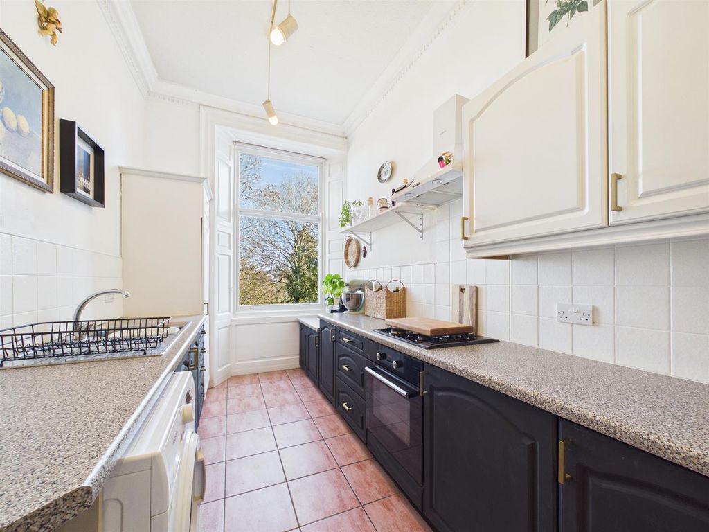 Property photo 3 of 11 Cam01486G0-Pr1034-Still001.Jpg