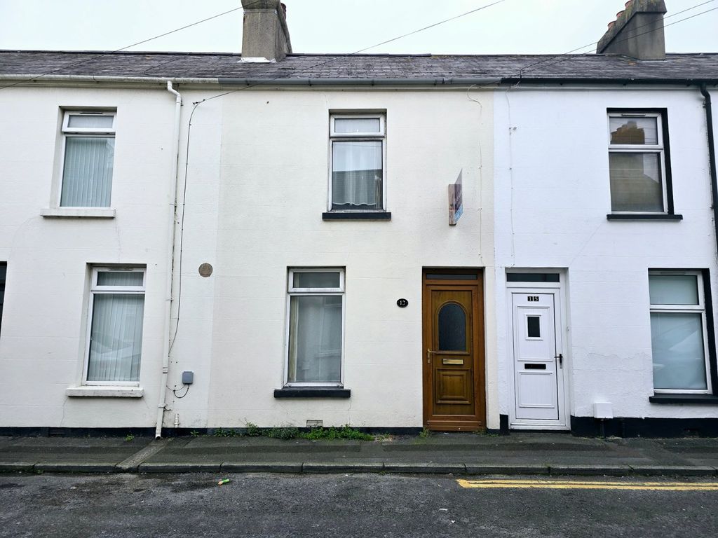 Property photo 1 of 11