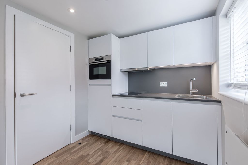 Property photo 1 of 12 Kitchen