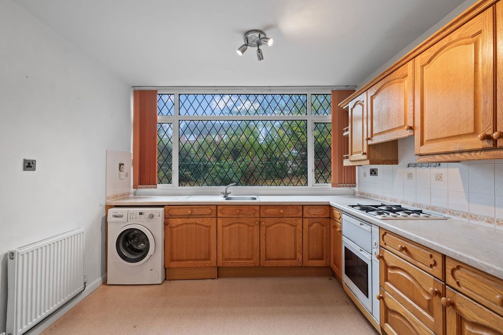 Property photo 3 of 14