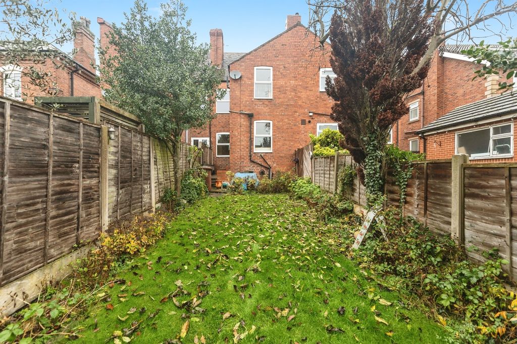 Property photo 2 of 17