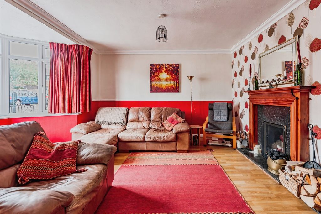 Property photo 2 of 17