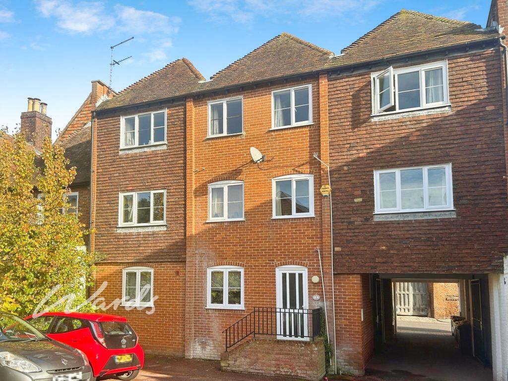 Property photo 1 of 6 R 1