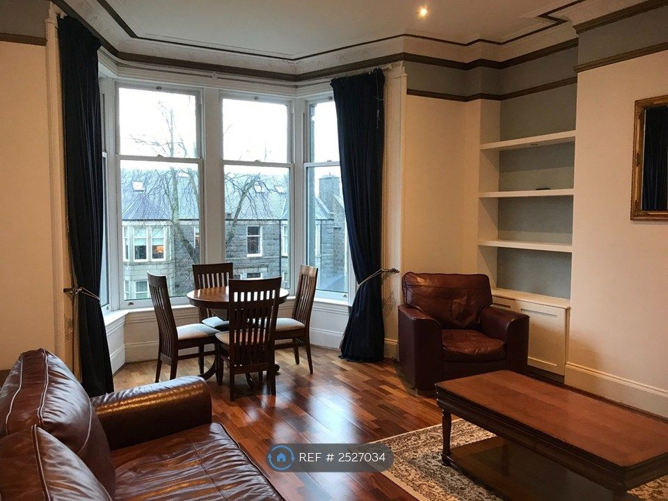 Property photo 1 of 14 Lounge Dining Area