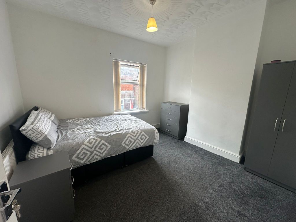 Property photo 3 of 4