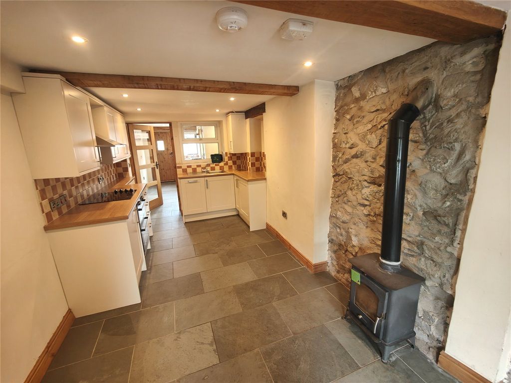 Property photo 3 of 9 Picture No. 04