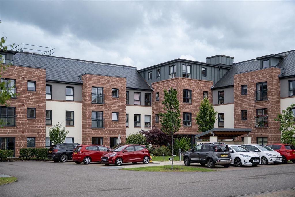 Property photo 1 of 13 Oakwood Court0004.Jpg