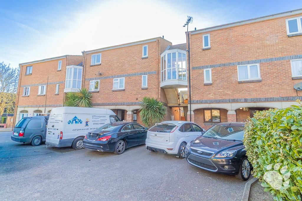 Property photo 1 of 15 Front