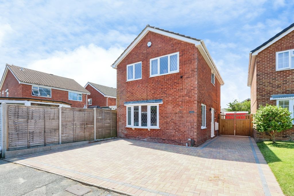 Property photo 1 of 16 Pbox-Img.Jpg