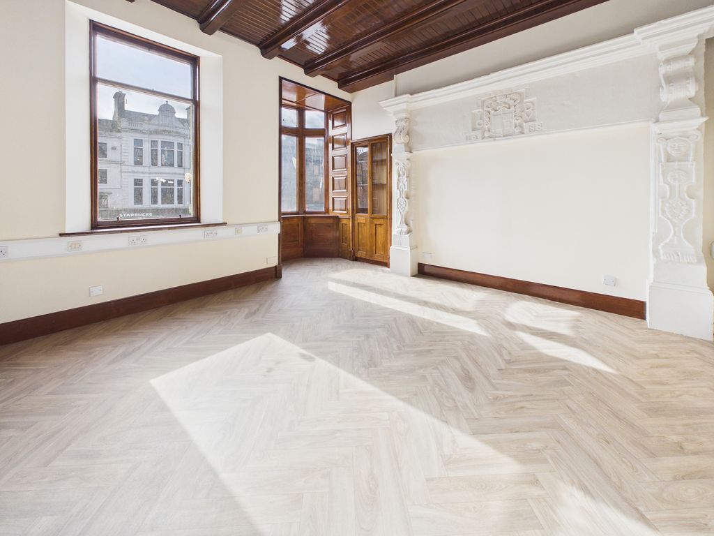 Property photo 3 of 18 Cam03185G0-Pr0138-Still001