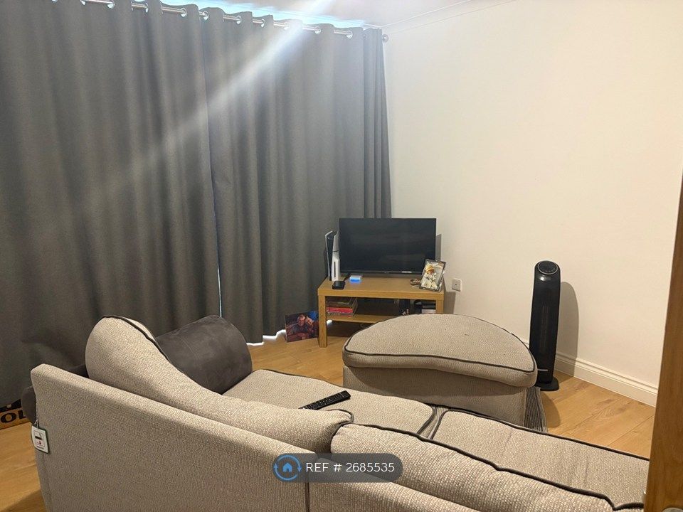 Property photo 2 of 7