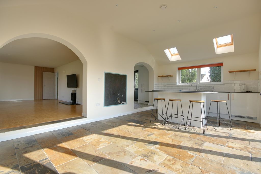 Property photo 2 of 15 K D Lounge