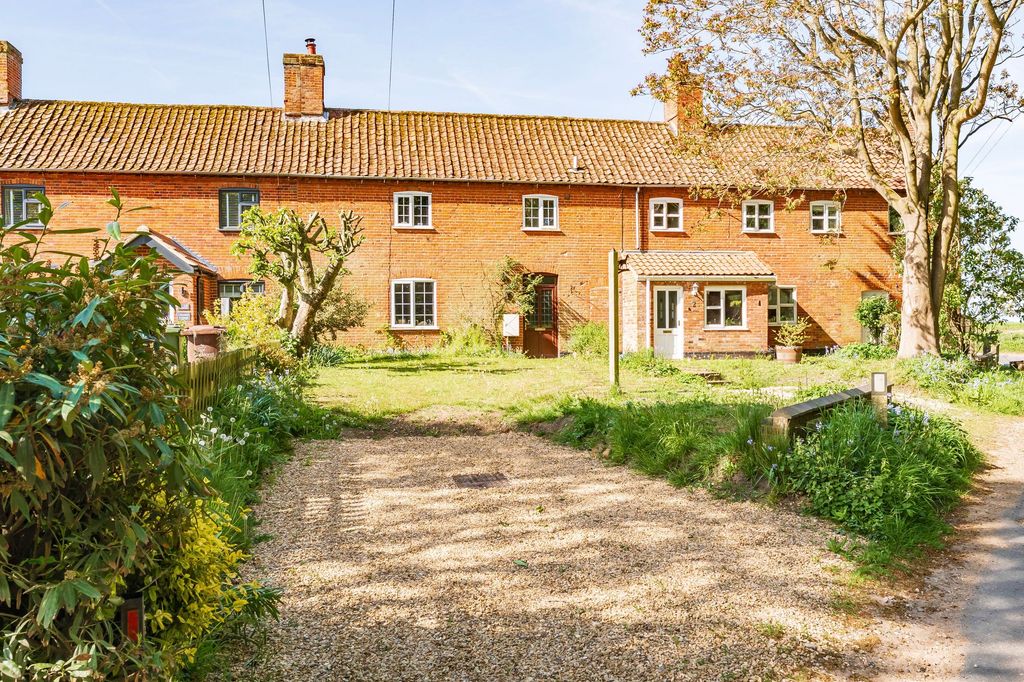 Property photo 1 of 20