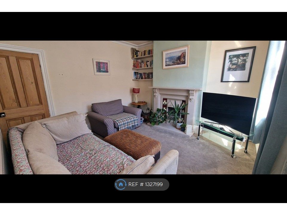 Property photo 2 of 20 Sitting Room 2
