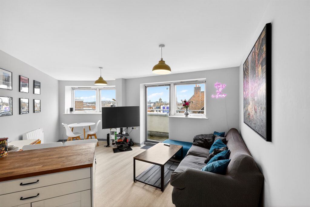 Property photo 3 of 16