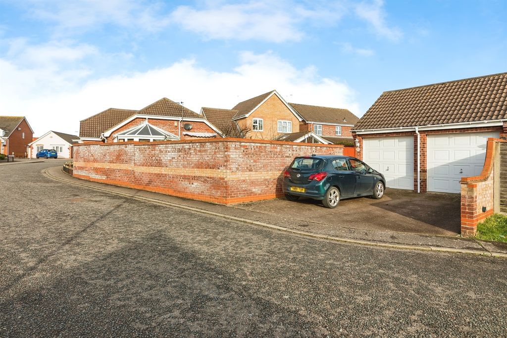 Property photo 2 of 15