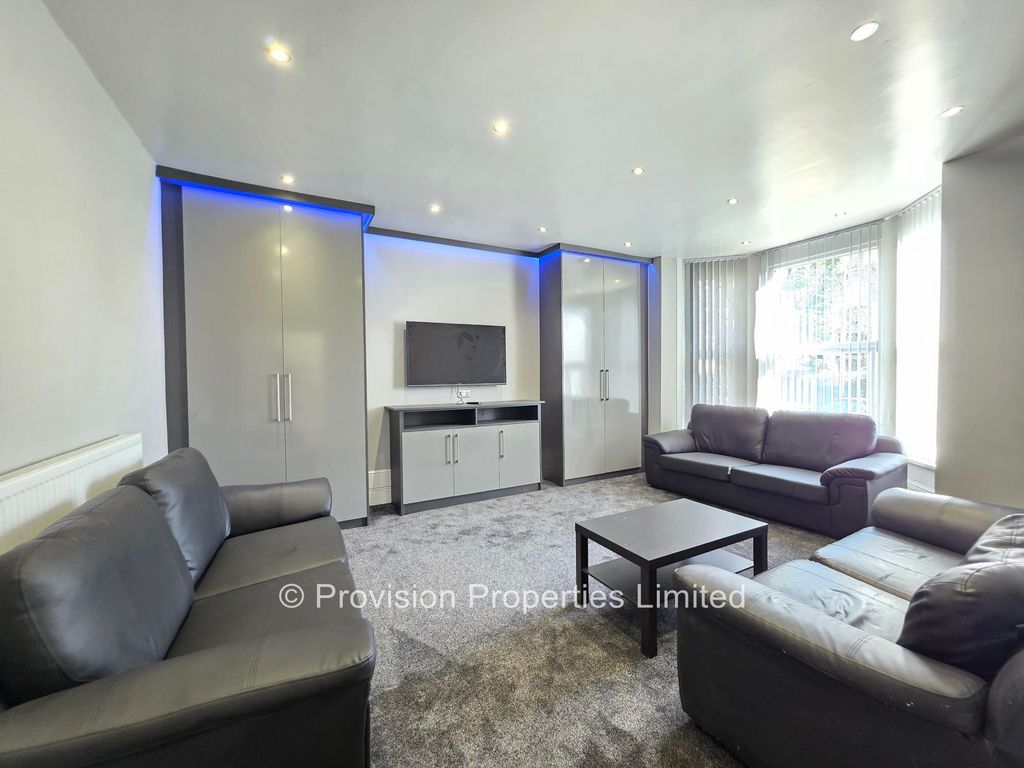 Property photo 1 of 18 Photo