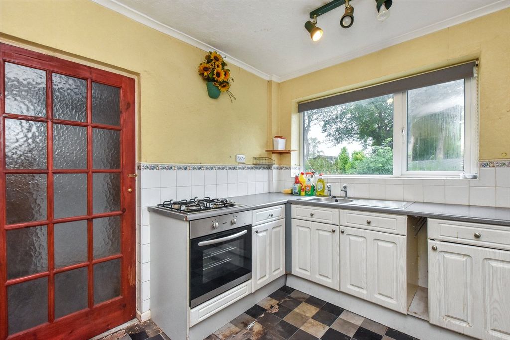 Property photo 3 of 22 Picture No. 06