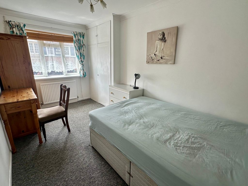Property photo 2 of 8 Img_2135