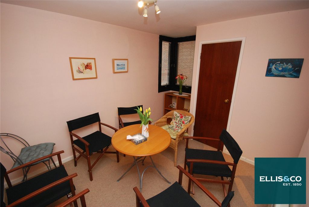 Property photo 1 of 11 Picture No. 06