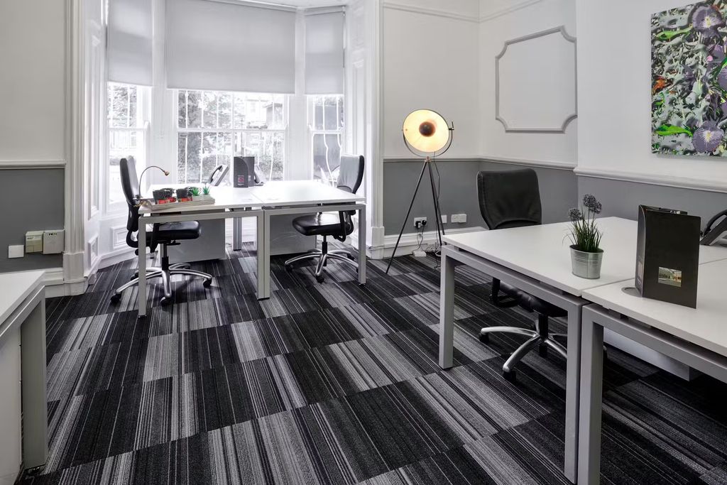 Property photo 2 of 7 Office