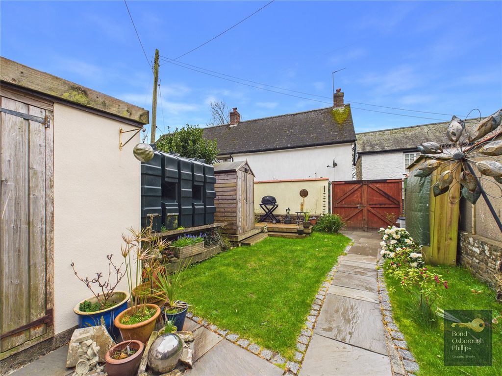 Property photo 3 of 31 Picture No. 16