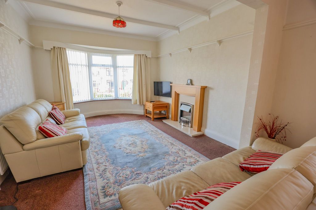 Property photo 3 of 24