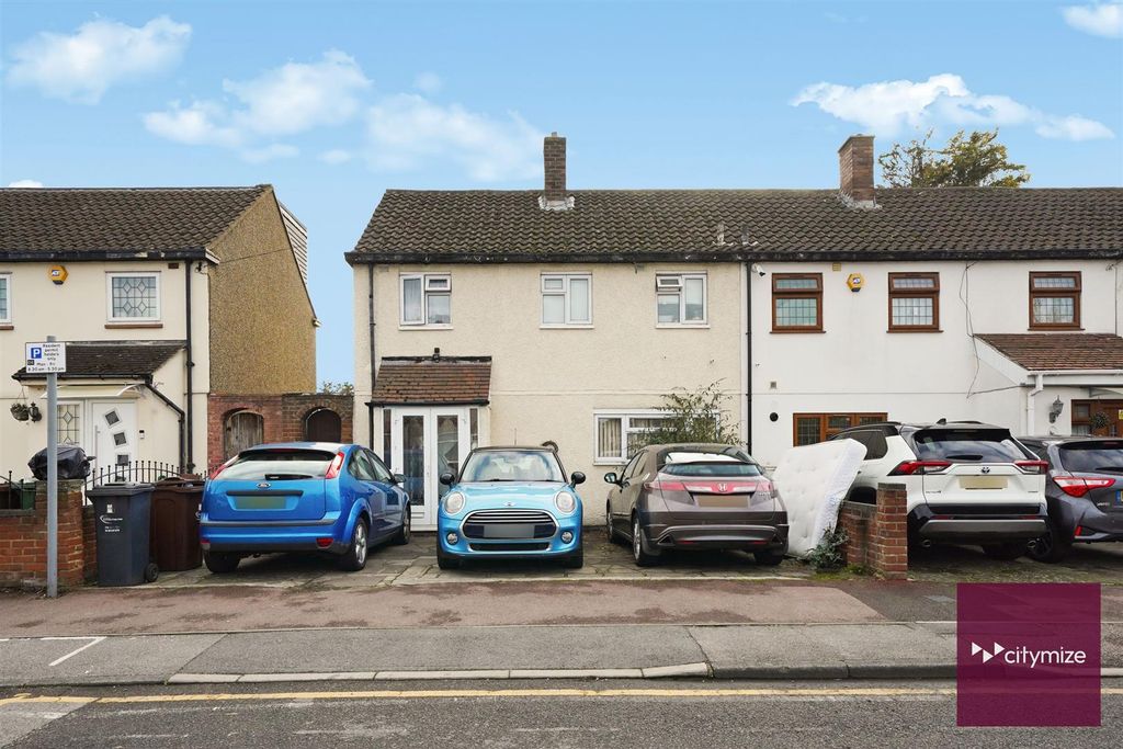 Property photo 2 of 18 Front