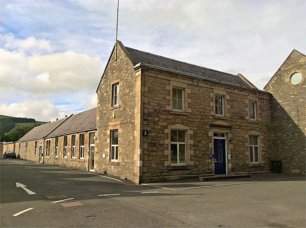 Property photo 1 of 3
