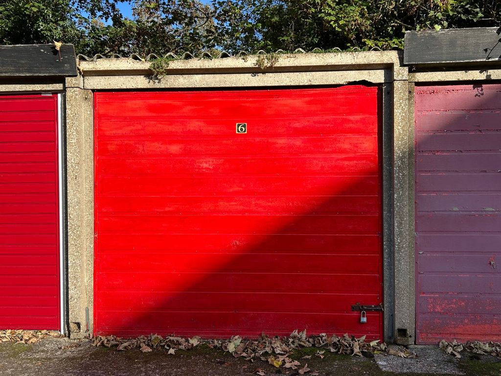 Property photo 3 of 3 Picture 3