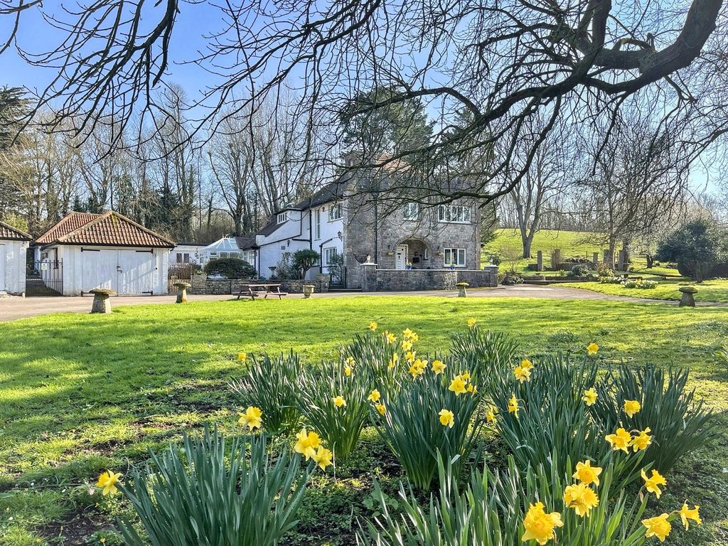 Property photo 1 of 40 Main Image