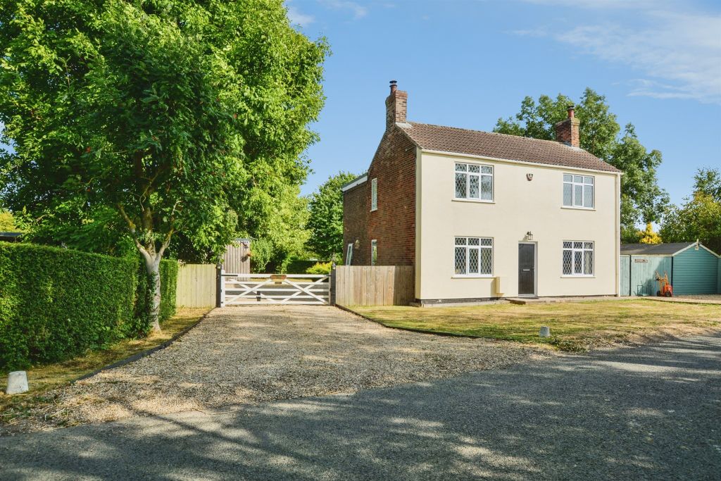Property photo 2 of 24
