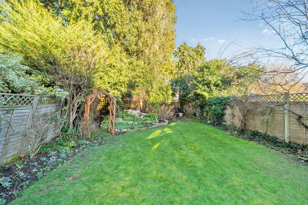 Property photo 2 of 9