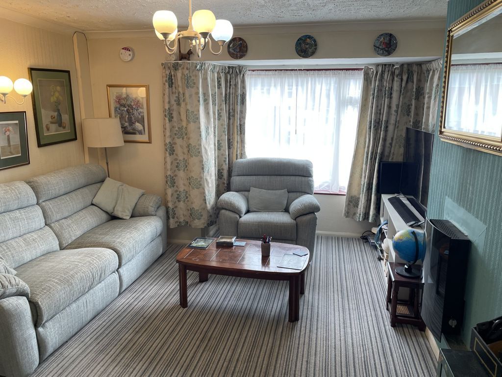 Property photo 3 of 12 Photo 13