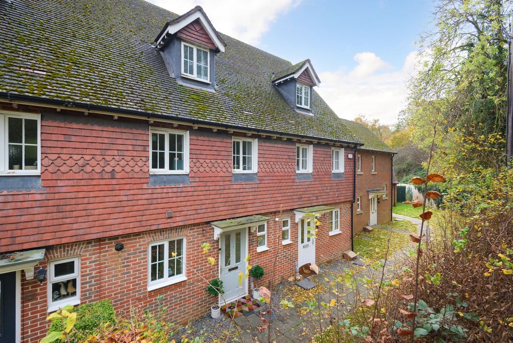 Property photo 1 of 17 4673552