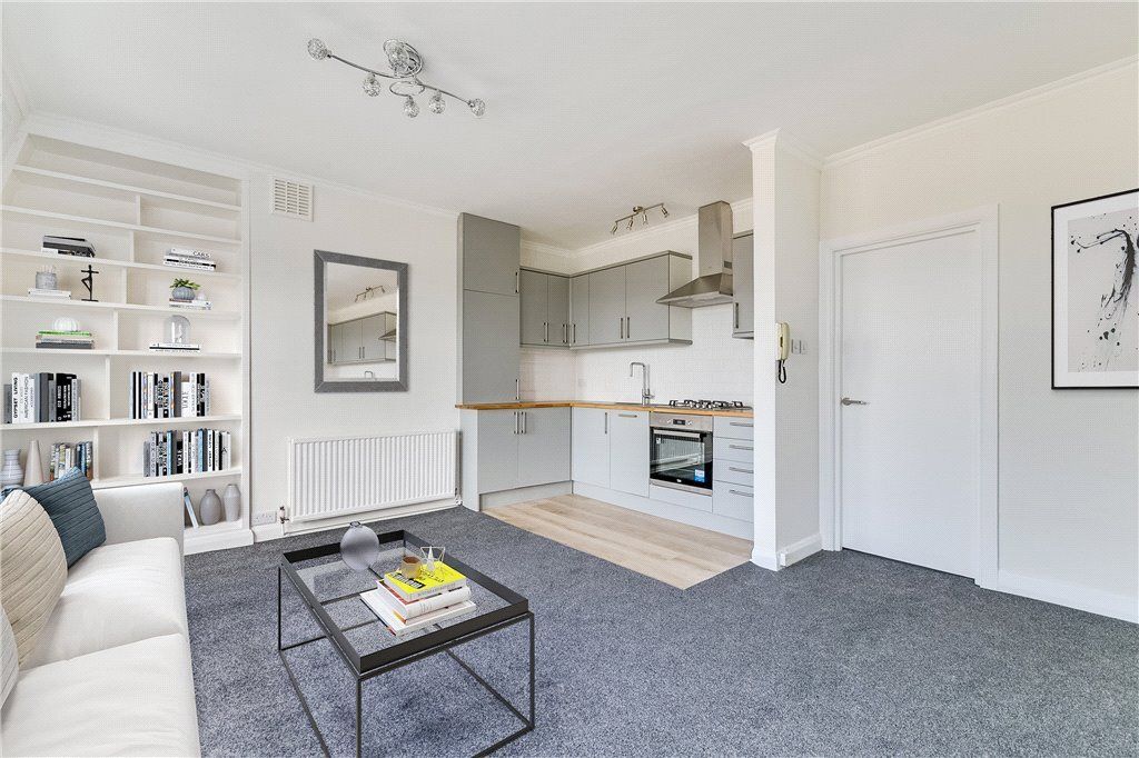 Property photo 3 of 14 Picture 4