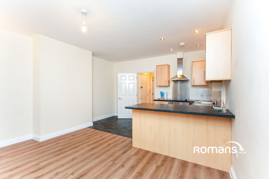 Property photo 2 of 11 Pbox-Img.Jpg