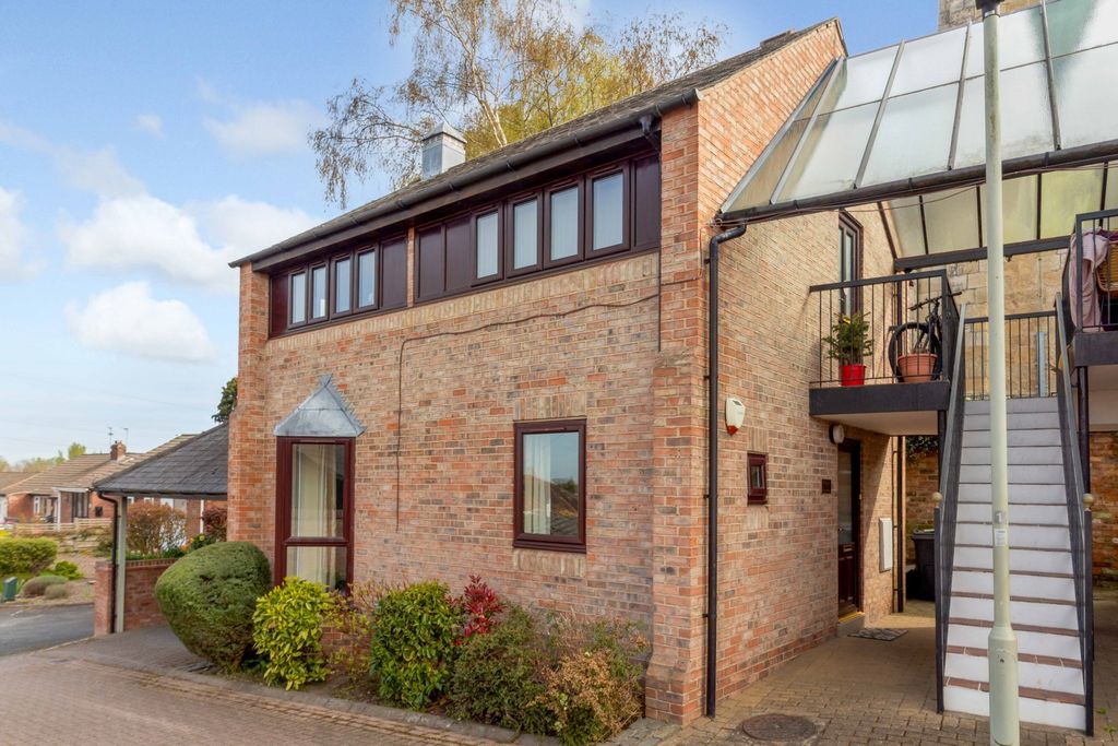 Property photo 1 of 12 Img_3829