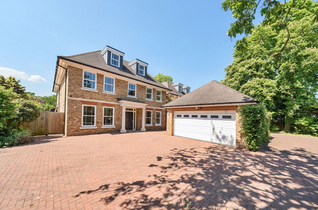 Property photo 1 of 22 Picture No. 35