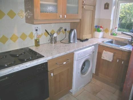 Property photo 2 of 5 Kitchen