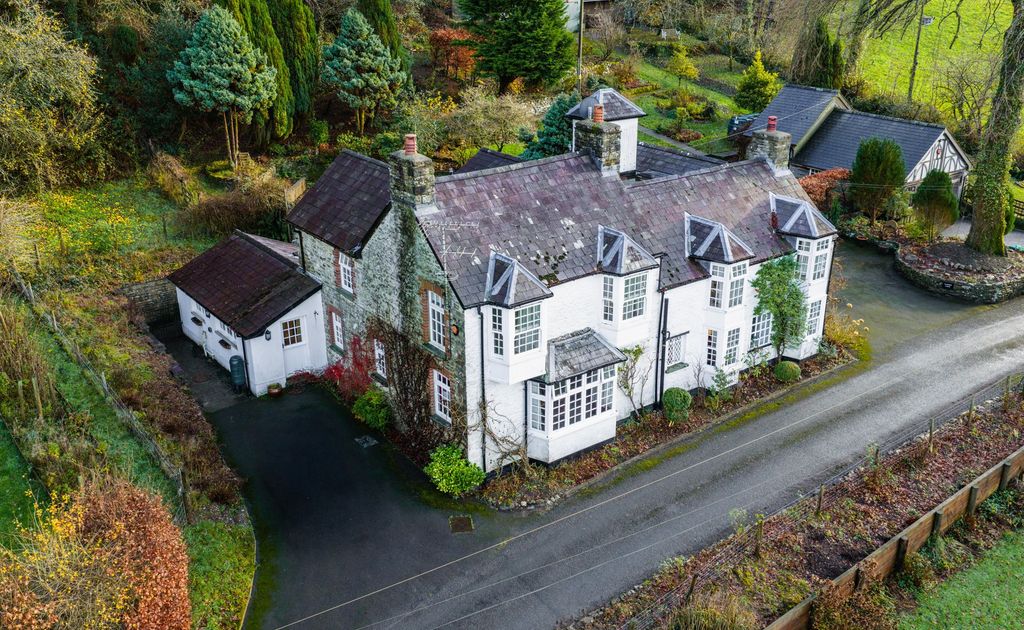 Property photo 1 of 46