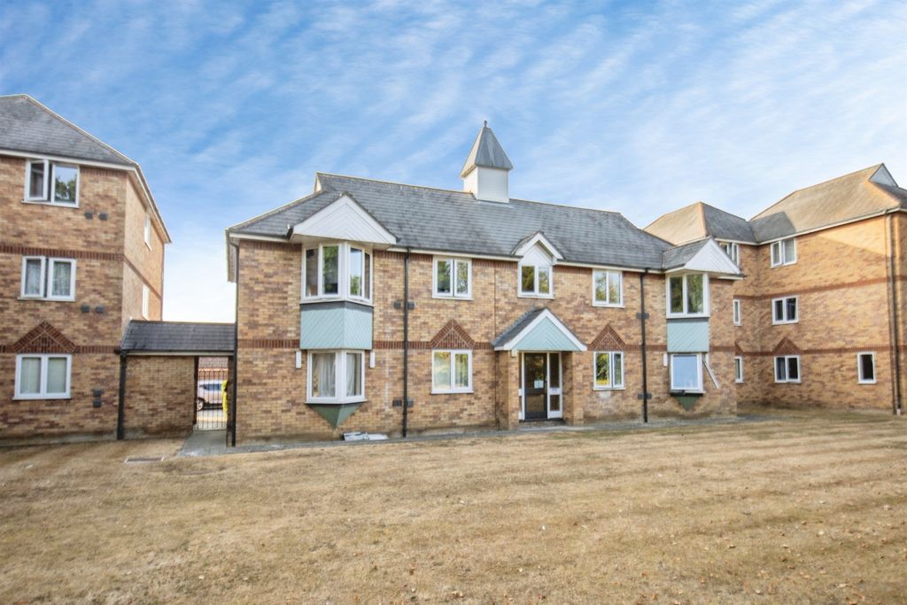 Property photo 1 of 12