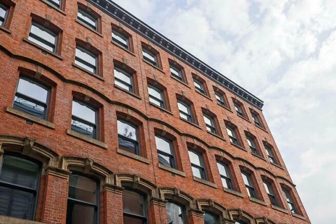 Property photo 1 of 5