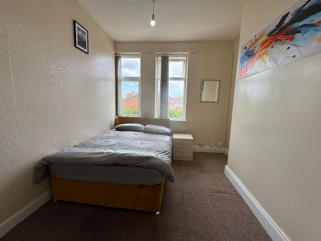 Property photo 1 of 4