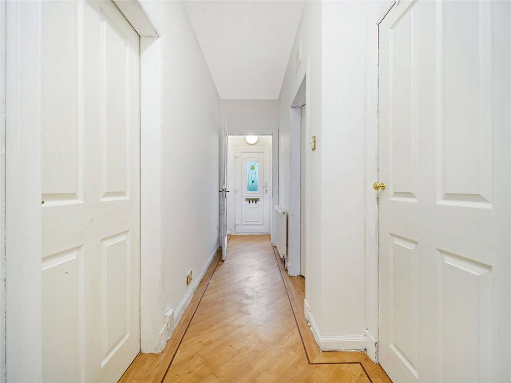 Property photo 2 of 18 Picture No. 03