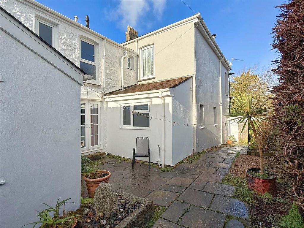 Property photo 2 of 15