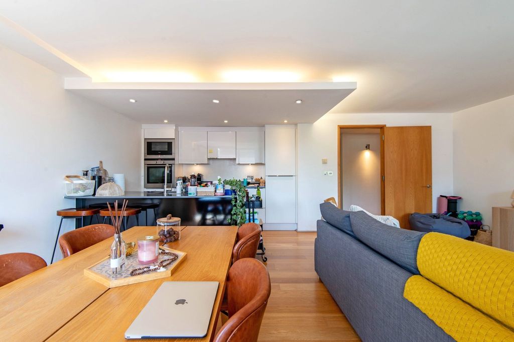 Property photo 1 of 10 Picture No. 06