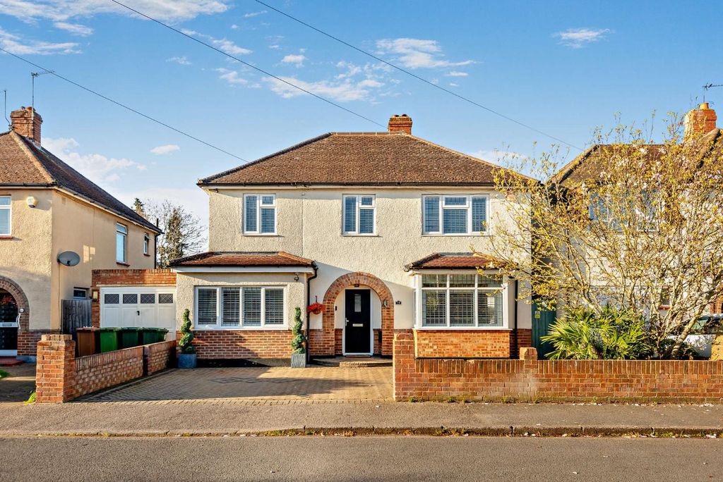 Property photo 1 of 32 8682807-Exterior08-800.Jpg