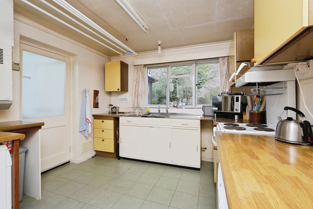 Property photo 3 of 18 Photo